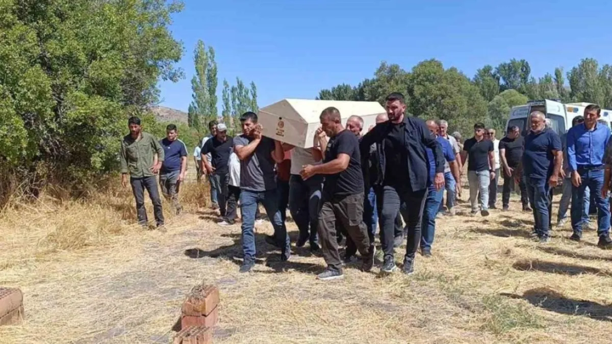 Berfin Zelal Kaya, Arguvan'da son yolculuğuna uğurlandı