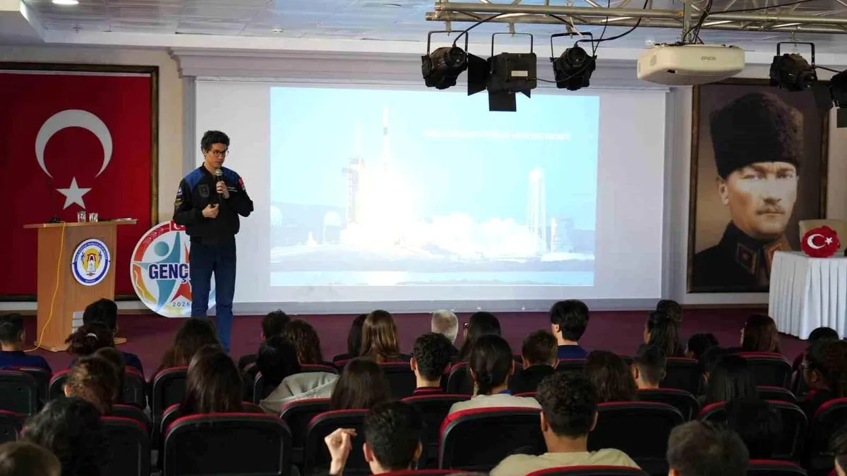 Türkiye’nin İkinci Astronotu Tuva Cihangir Atasever Muğla’da Gençlerle Buluştu