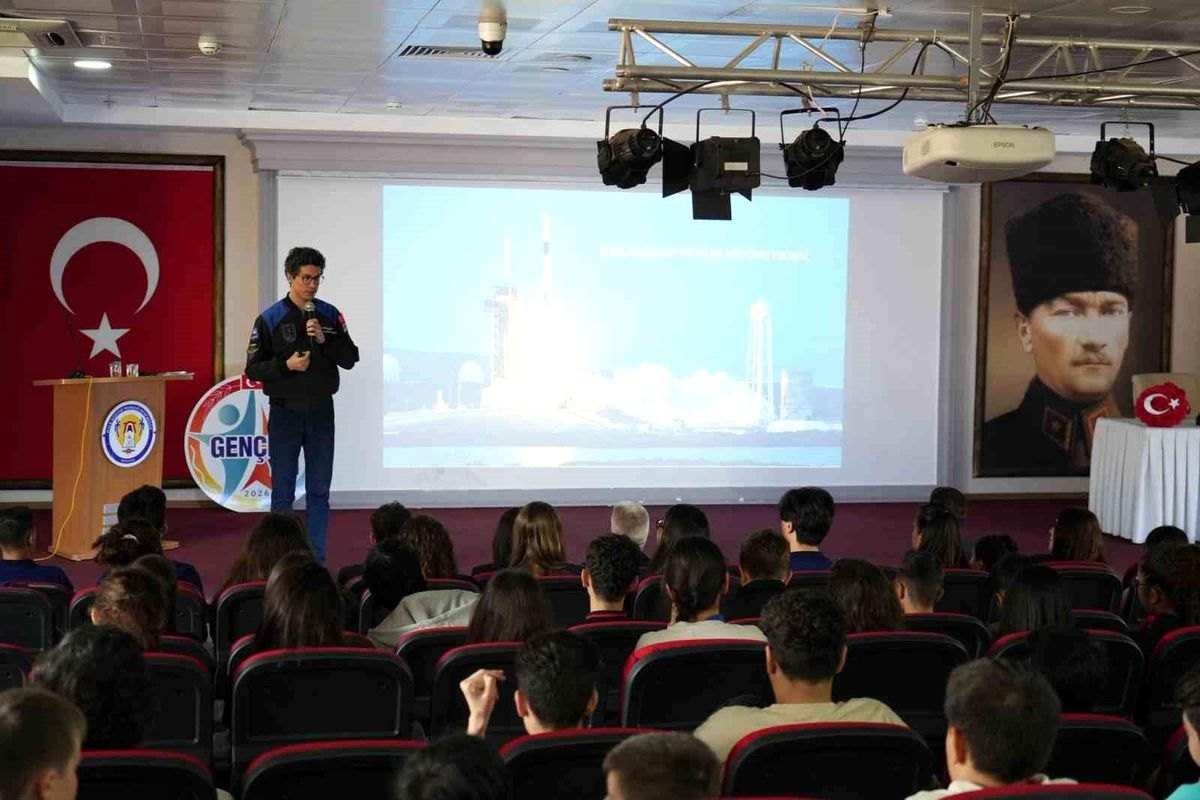 Türkiye’nin İkinci Astronotu Tuva Cihangir Atasever Muğla’da Gençlerle Buluştu
