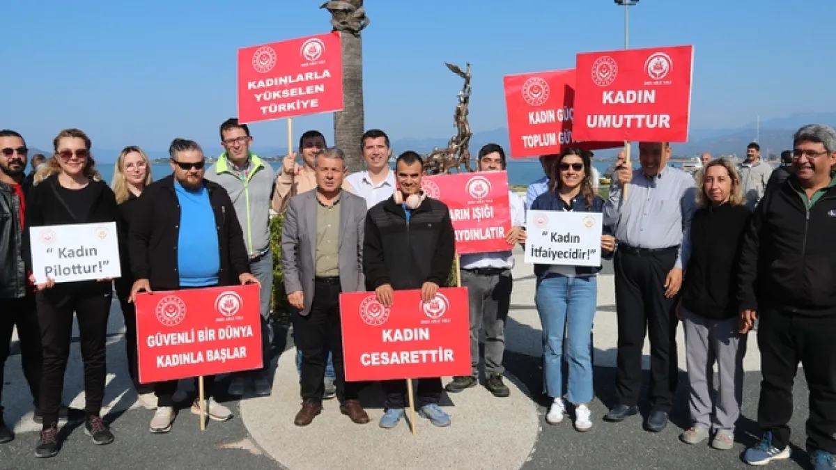 Fethiye’de Dünya Kadınlar Günü Yürüyüşü Düzenlendi