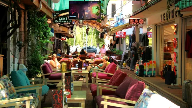 Tourist traffic continues in Fethiye in October, and local business owners are smiling