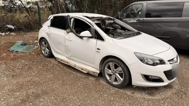 Çalış'ta piknik tüpünün patlaması sonucu kullanılamaz hale gelen otomobil