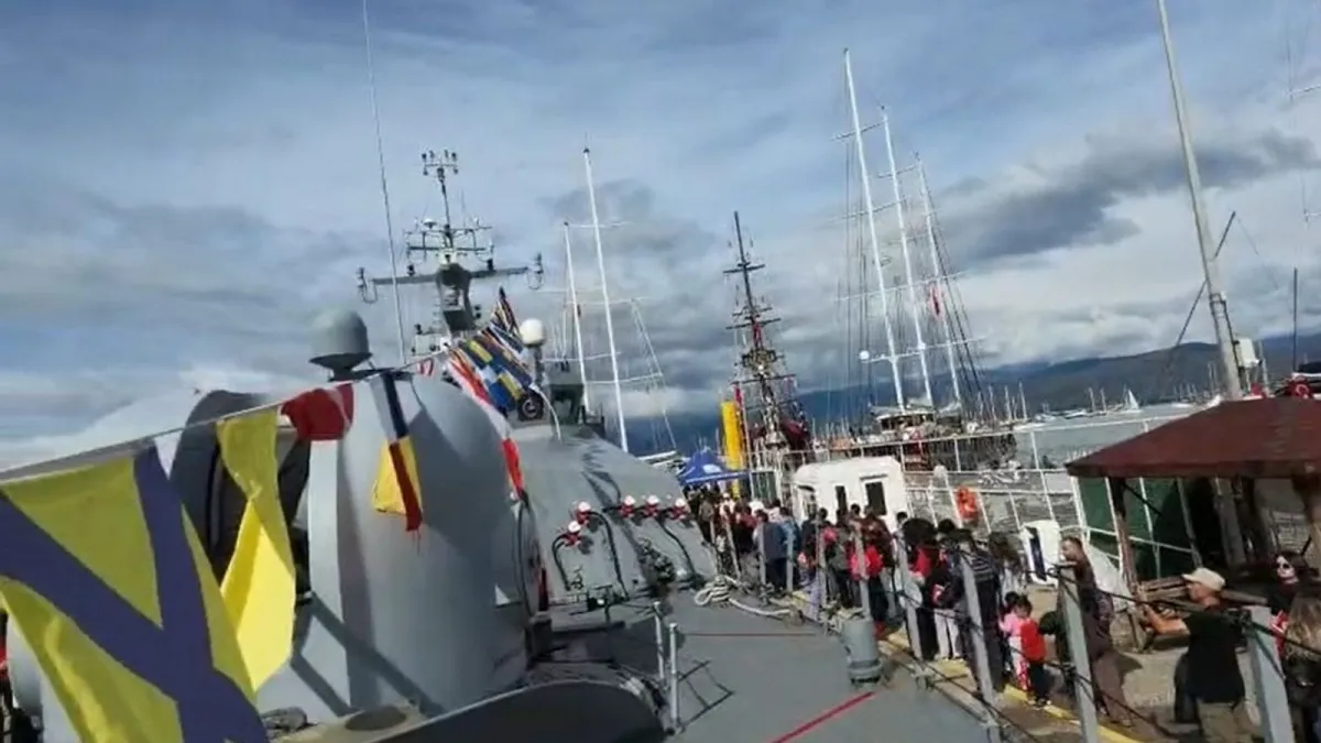 Fethiye Limanı'nda ziyarete açılan TCG Kaş