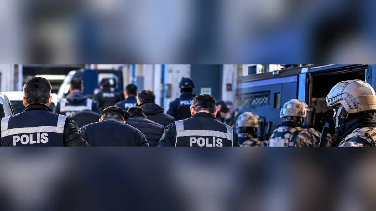 Operasyondaki polis ekipleri